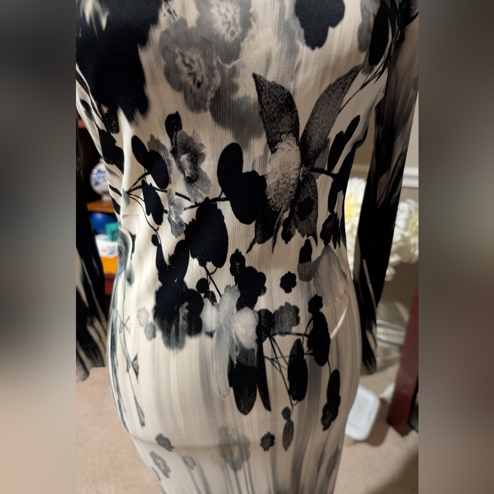 Fuzzi Dress - Picture 4 of 7